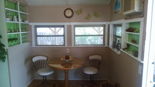 1 Beige Cozy Bungalow and 1 White Cozy Efficiency Cottage in Titusville - image 24