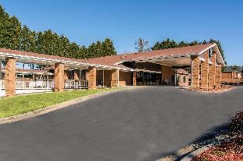 Toccoa Inn & Suites - image 10