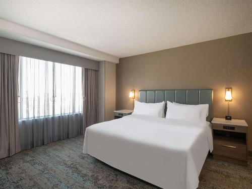 Park Inn by Radisson Toledo OH - image 10