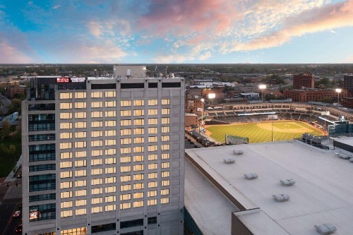 Park Inn by Radisson Toledo OH - image 21