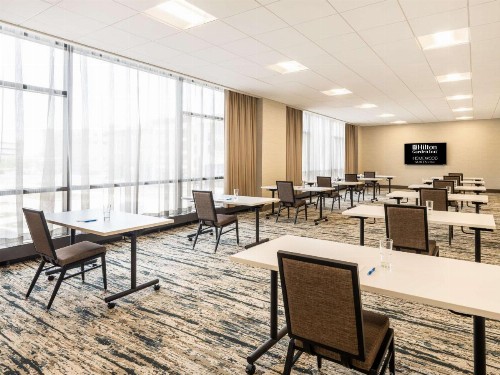 Park Inn by Radisson Toledo OH - image 23