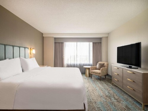 Park Inn by Radisson Toledo OH - image 42