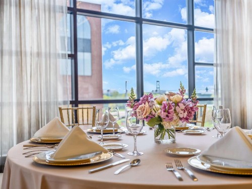 Park Inn by Radisson Toledo OH - image 44