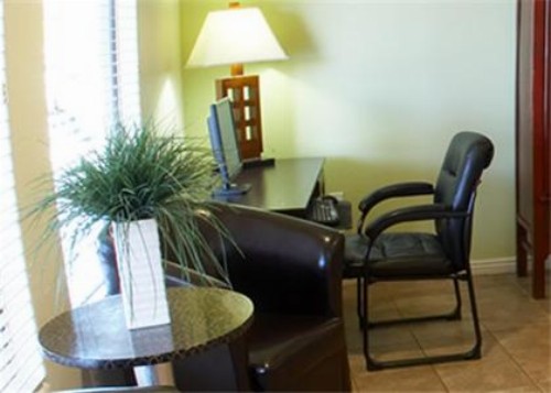 Premier Inns Tolleson - image 13