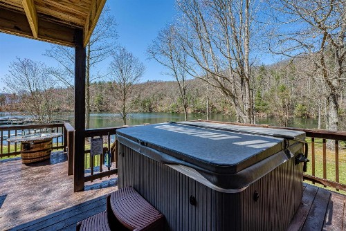 Lake Nantahala-Smoky Mountain-Yurts - image 2