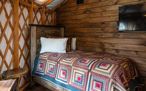 Lake Nantahala-Smoky Mountain-Yurts - image 44