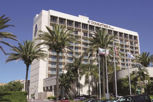 DoubleTree by Hilton Torrance - South Bay - image 2