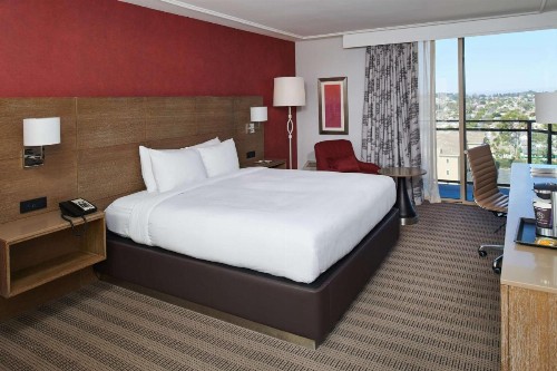 DoubleTree by Hilton Torrance - South Bay - image 27