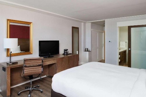 DoubleTree by Hilton Torrance - South Bay - image 29