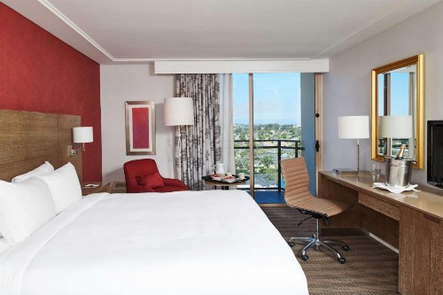 DoubleTree by Hilton Torrance - South Bay - image 32