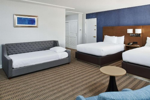DoubleTree by Hilton Torrance - South Bay - image 38
