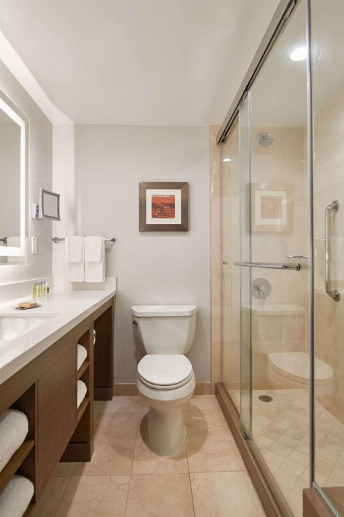 DoubleTree by Hilton Torrance - South Bay - image 43