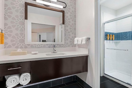 Sonesta ES Suites Torrance Redondo Beach - image 11