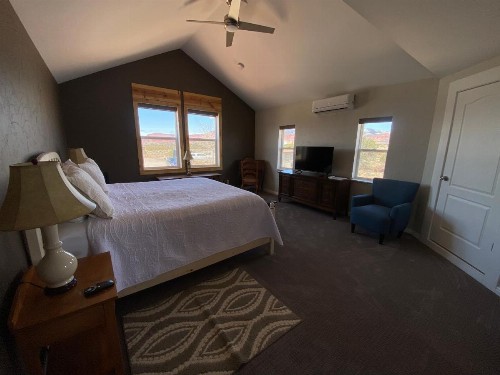 SkyRidge Inn - image 30