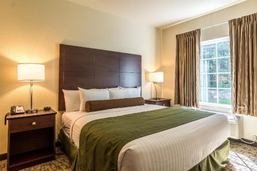 Cobblestone Hotel & Suites - Torrington - image 36