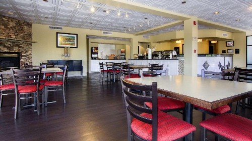 Best Western Cades Cove Inn - image 5