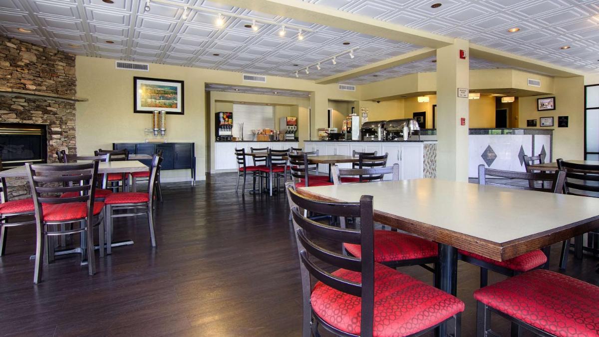 Best Western Cades Cove Inn - image 5