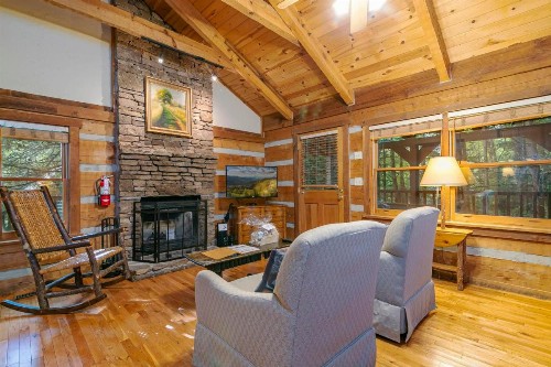 Dancing Bear Lodge - image 10
