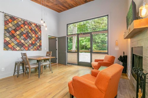 Dancing Bear Lodge - image 16