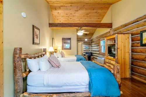 Dancing Bear Lodge - image 28