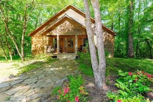 Dancing Bear Lodge - image 40