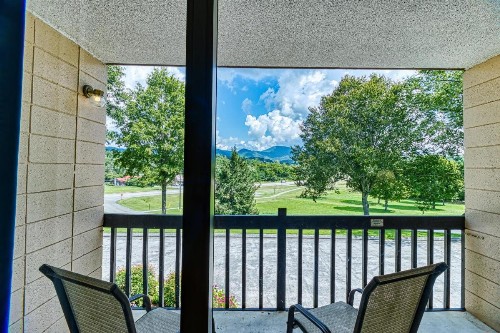 Highland Manor Inn - image 18