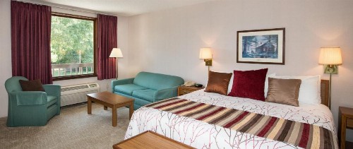 Highland Manor Inn - image 20