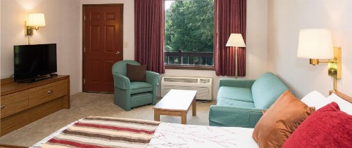 Highland Manor Inn - image 23