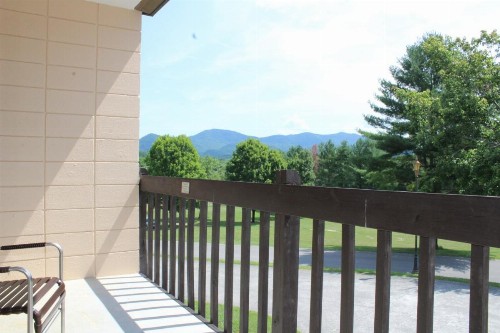 Highland Manor Inn - image 25