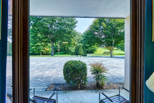 Highland Manor Inn - image 27