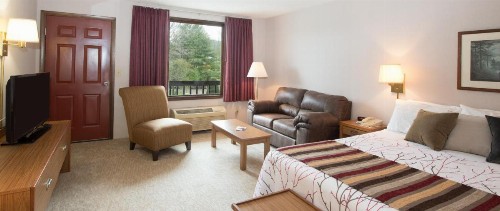 Highland Manor Inn - image 40