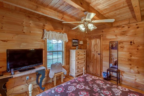 Twin Cub Lodge - image 2