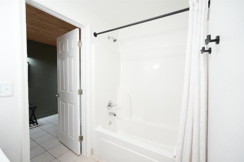 Tremont Lodge & Resort - image 21