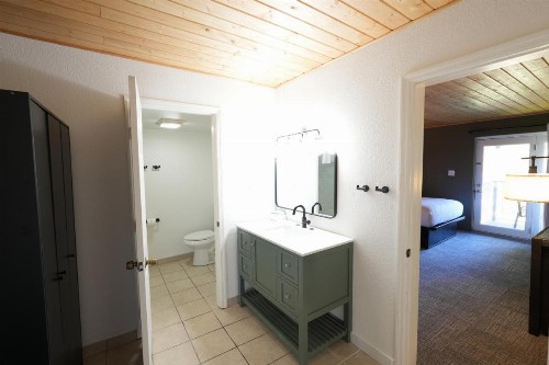 Tremont Lodge & Resort - image 37