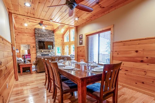 Bearmont Lodge Cabin - image 14