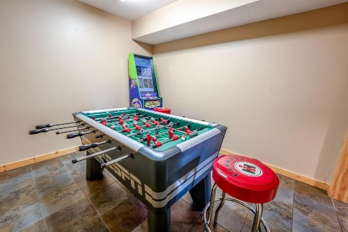 Bearmont Lodge Cabin - image 21
