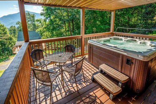 Bearmont Lodge Cabin - image 4