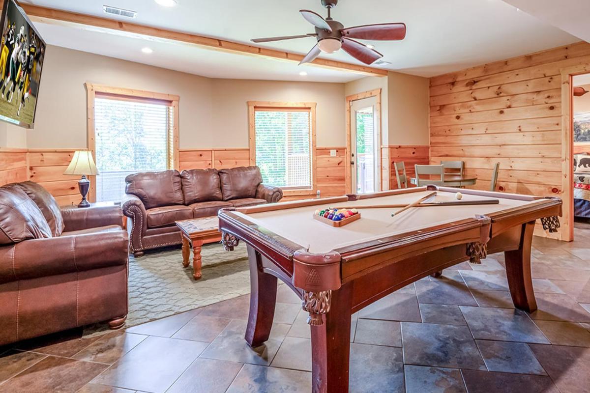 Bearmont Lodge Cabin - image 6