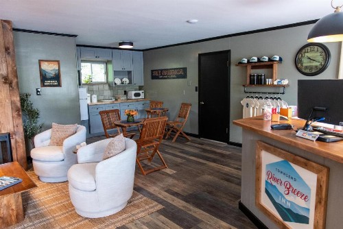 Townsend River Breeze Inn - image 28