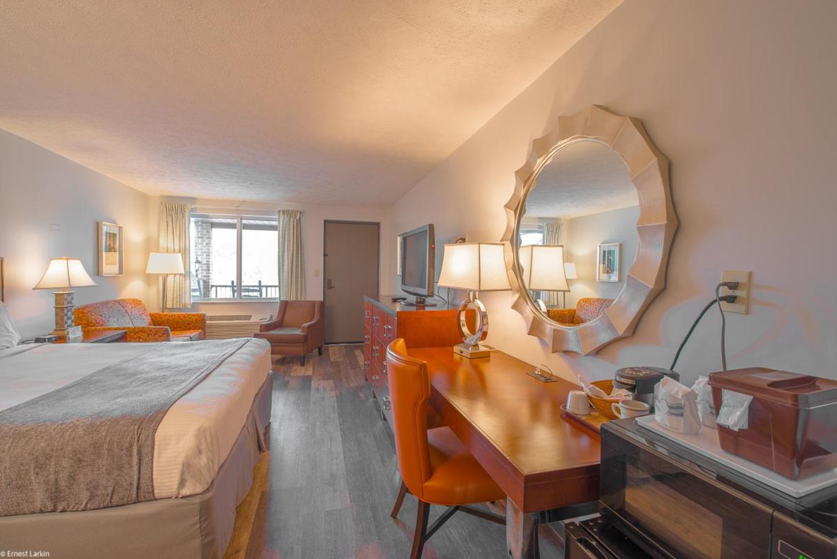 Townsend River Breeze Inn - image 6