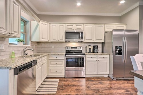 Peaceful Smoky Mountain Retreat with Pool Access - image 7