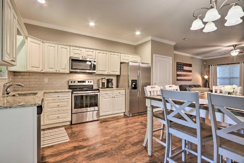 Peaceful Smoky Mountain Retreat with Pool Access - image 8