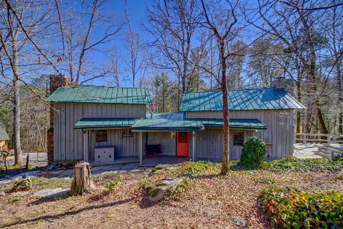 Cozy Log Cabin 6 Mi to Great Smoky Mtns NP! - image 1