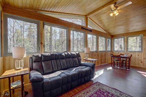 Cozy Log Cabin 6 Mi to Great Smoky Mtns NP! - image 5