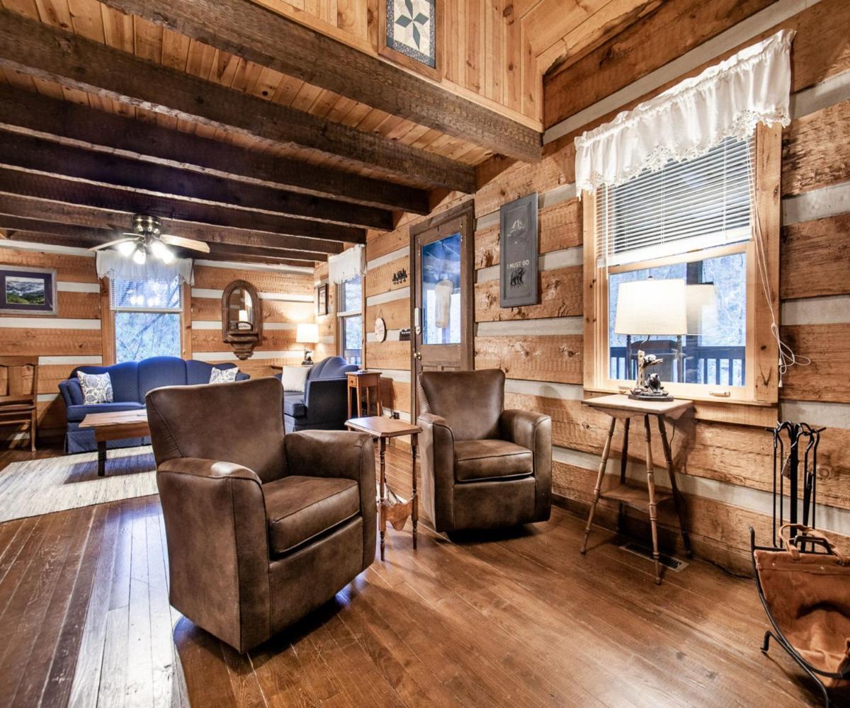Our Blue Heaven - Secluded with a wood fireplace - image 6