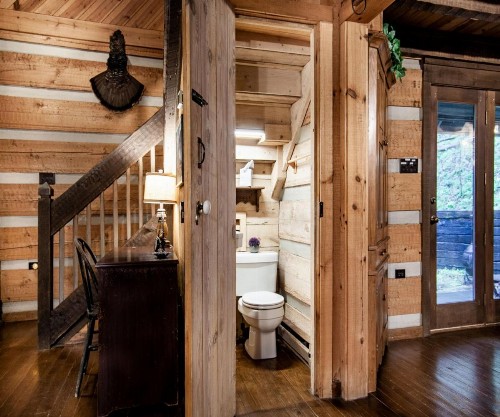 Our Blue Heaven - Secluded with a wood fireplace - image 9