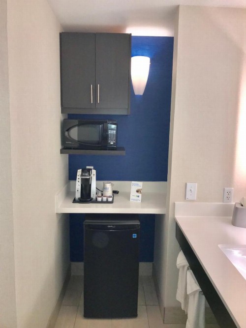 Holiday Inn Express & Suites Tracy an IHG Hotel - image 14