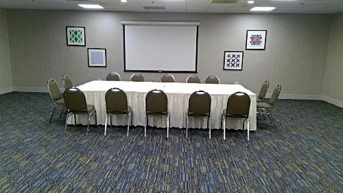 Holiday Inn Express & Suites Tracy an IHG Hotel - image 35
