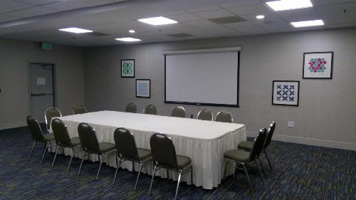 Holiday Inn Express & Suites Tracy an IHG Hotel - image 45
