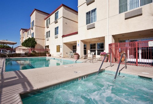 Holiday Inn Express & Suites Tracy an IHG Hotel - image 47